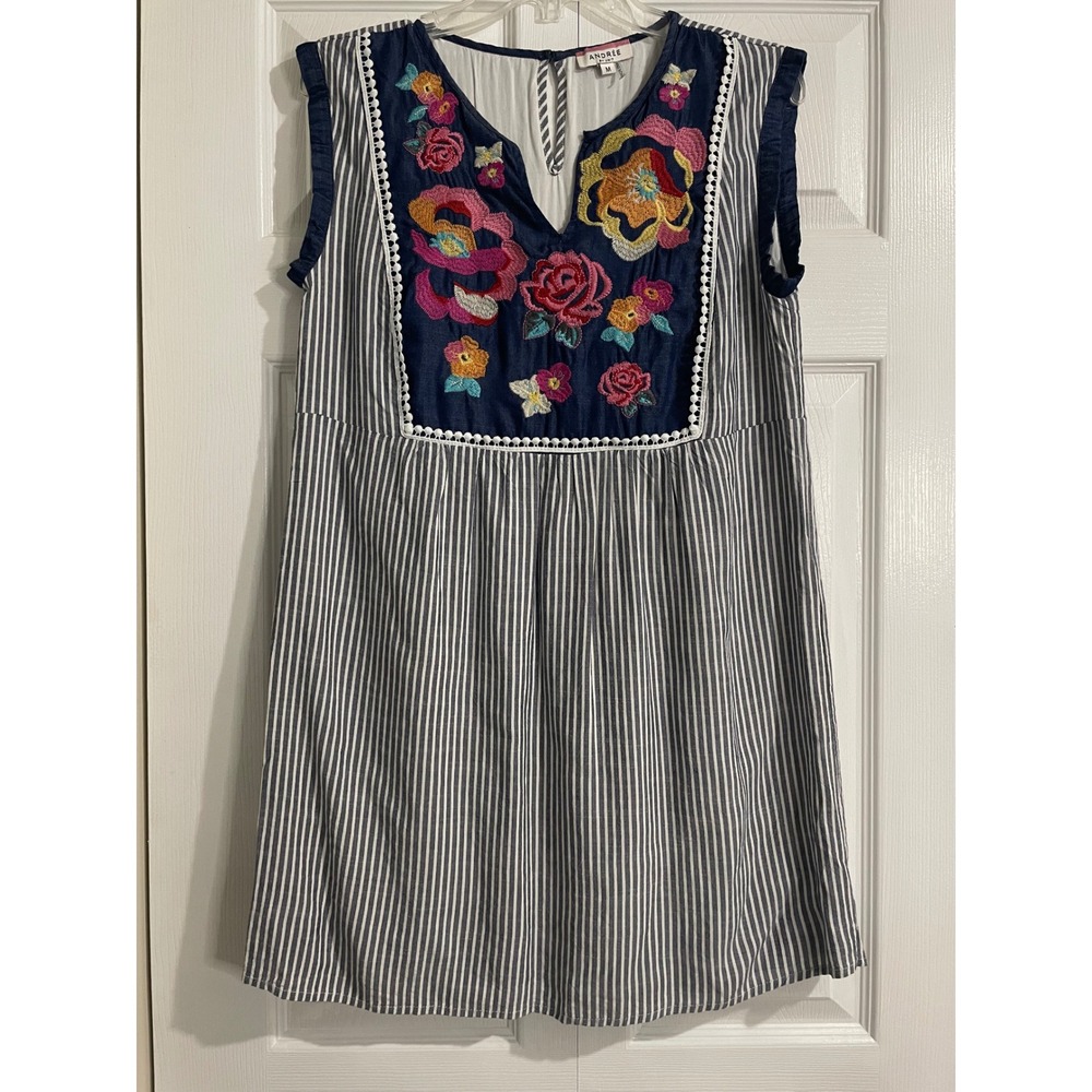 Andree by Unit Blue White Striped Floral Embroidered Babydoll Mini Dress M